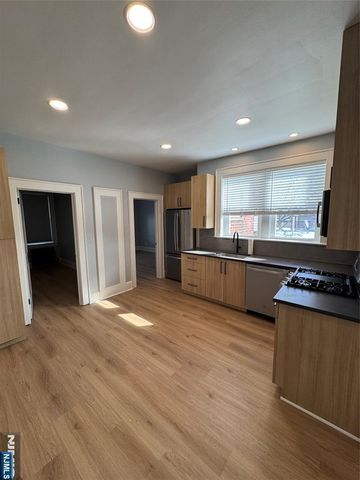 630 Bloomfield Avenue a, Verona, NJ 07044