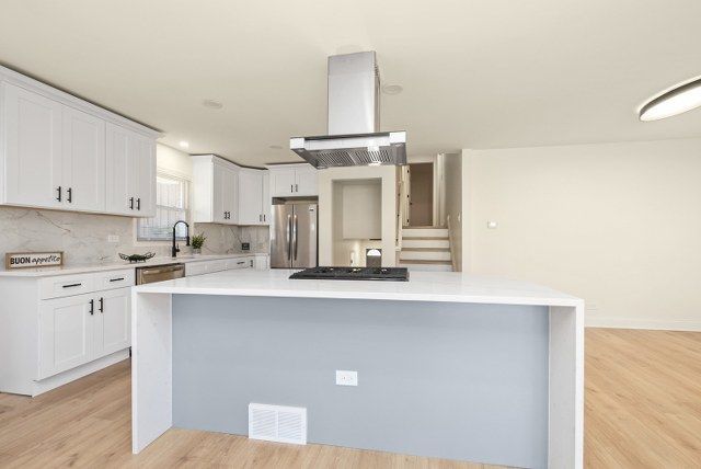 505 E 146TH Street, Dolton, IL 60419