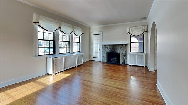 23 Oxford Road, Ben Avon Heights, PA 15202