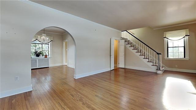 23 Oxford Road, Ben Avon Heights, PA 15202