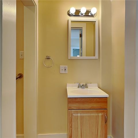 23 Oxford Road, Ben Avon Heights, PA 15202
