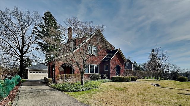 23 Oxford Road, Ben Avon Heights, PA 15202