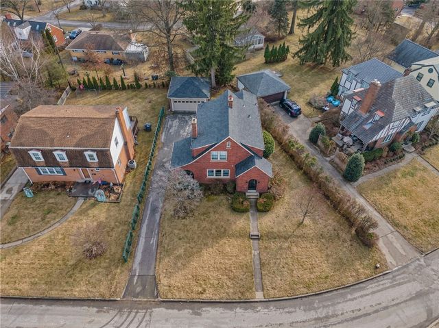 23 Oxford Road, Ben Avon Heights, PA 15202