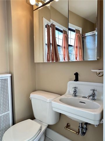 23 Oxford Road, Ben Avon Heights, PA 15202