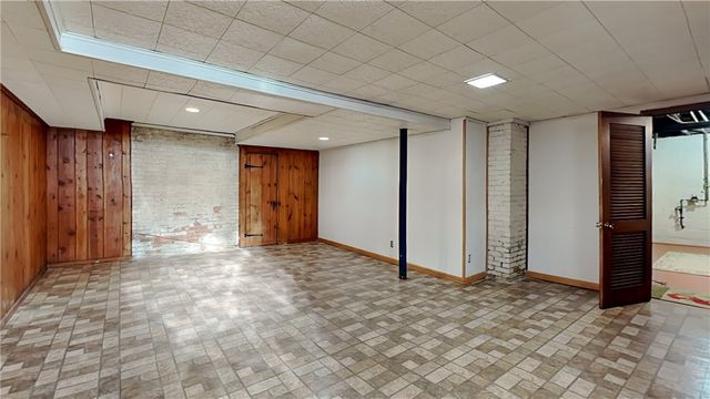 23 Oxford Road, Ben Avon Heights, PA 15202