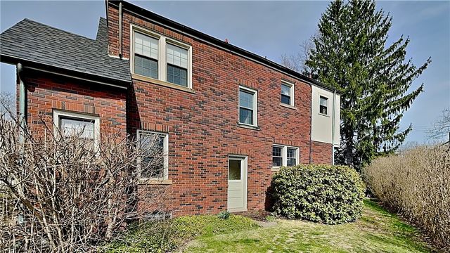 23 Oxford Road, Ben Avon Heights, PA 15202