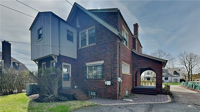 23 Oxford Road, Ben Avon Heights, PA 15202