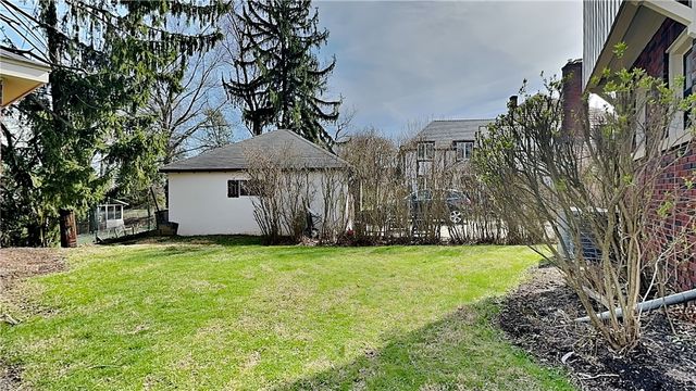 23 Oxford Road, Ben Avon Heights, PA 15202