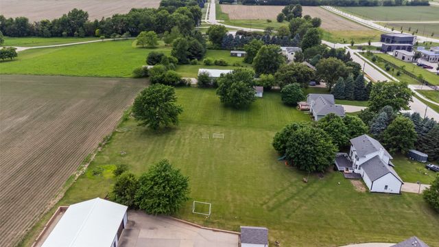 6893 NE Rising Sun Drive, Pleasant Hill, IA 50327
