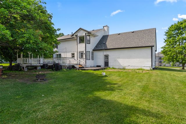 6893 NE Rising Sun Drive, Pleasant Hill, IA 50327