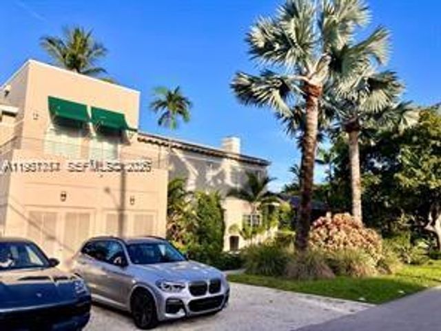 4805 Cherokee Ave, Miami Beach, FL 33140