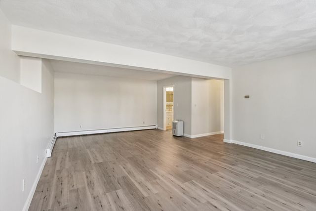 18 Cranston Cir, Woburn, MA 01801