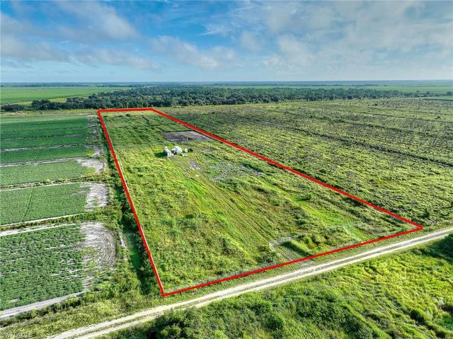 7050 6th RD, Labelle, FL 33935