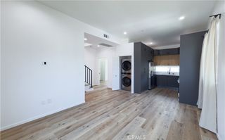 121 S Coronado 1/2, Los Angeles, CA 90057