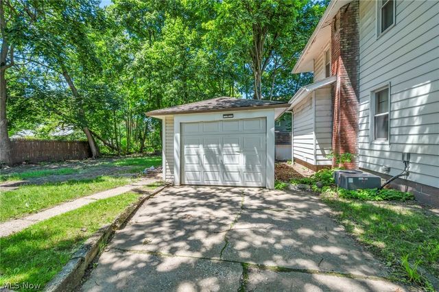 280 Wildwood Avenue, Akron, OH 44320