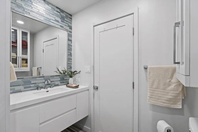 8975 Lawrence Welk Dr. 195, Escondido, CA 92026