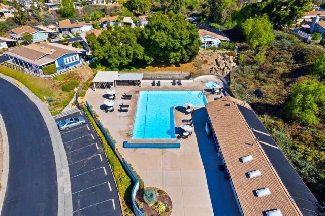 8975 Lawrence Welk Dr. 195, Escondido, CA 92026