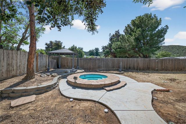 34653 The Farm Road, Wildomar, CA 92595