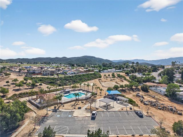 34653 The Farm Road, Wildomar, CA 92595