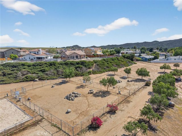 34653 The Farm Road, Wildomar, CA 92595
