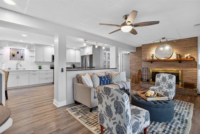 160 Eastshore Drive, Jerome, MI 49249