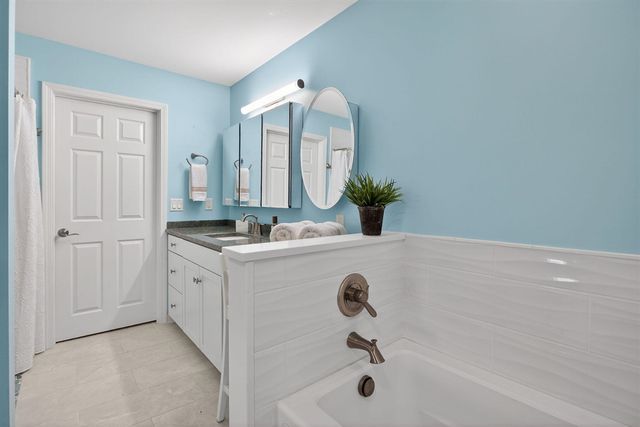 160 Eastshore Drive, Jerome, MI 49249