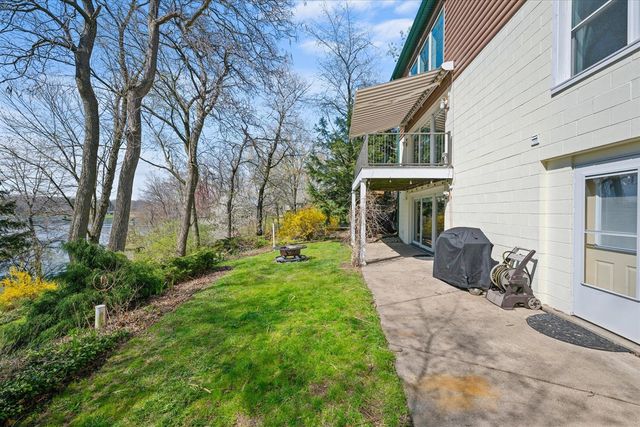 160 Eastshore Drive, Jerome, MI 49249