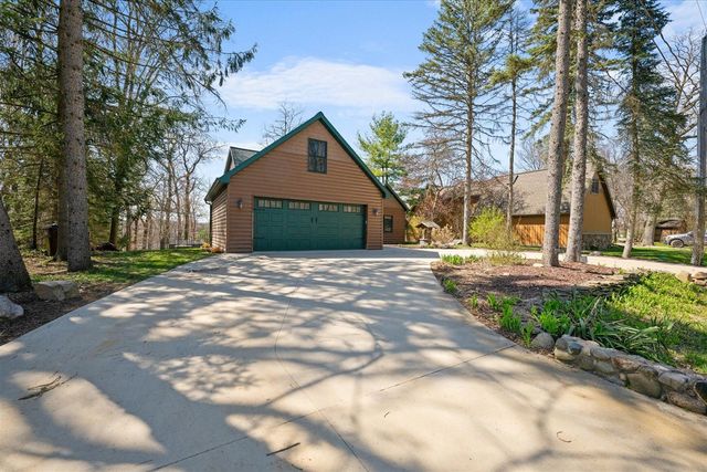 160 Eastshore Drive, Jerome, MI 49249