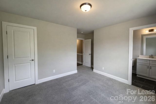 3928 Winterfield Place, Charlotte, NC 28205