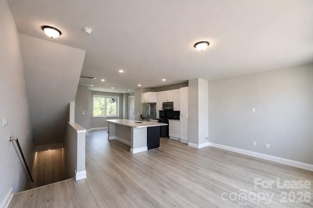 3928 Winterfield Place, Charlotte, NC 28205