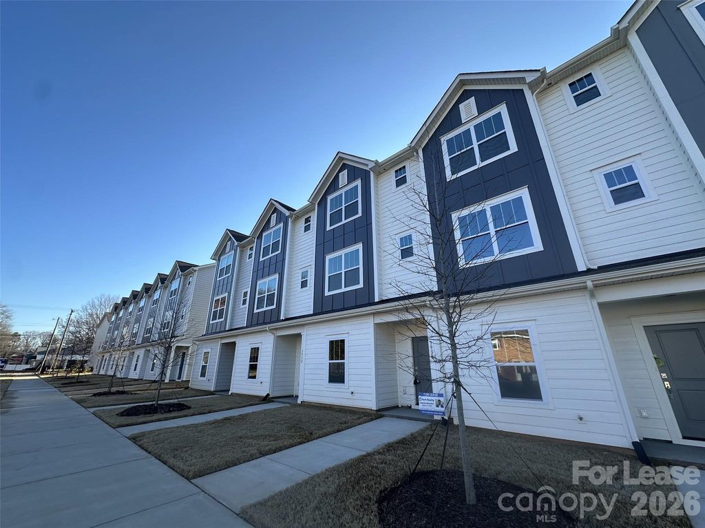 3928 Winterfield Place, Charlotte, NC 28205