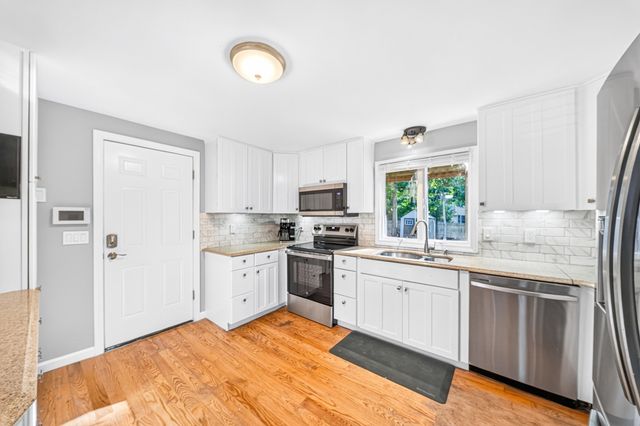451 County Rd, Bourne, MA 02559