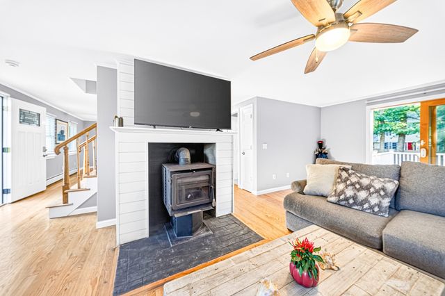 451 County Rd, Bourne, MA 02559
