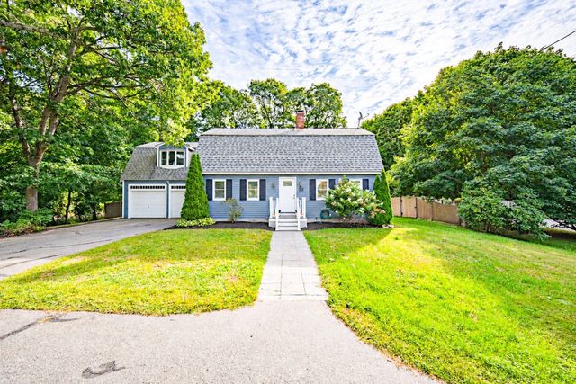 451 County Rd, Bourne, MA 02559
