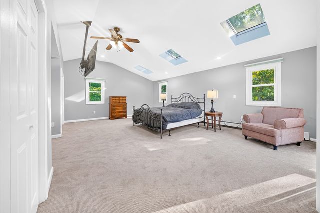 451 County Rd, Bourne, MA 02559