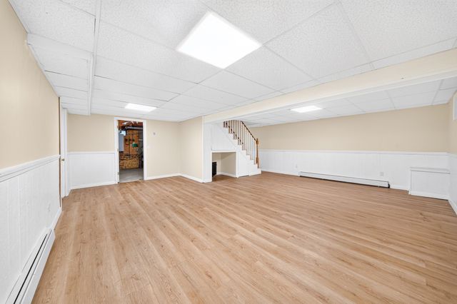 451 County Rd, Bourne, MA 02559
