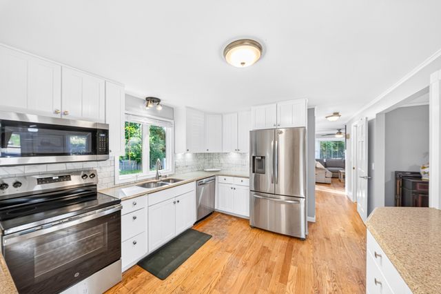451 County Rd, Bourne, MA 02559