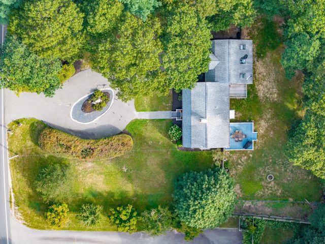 451 County Rd, Bourne, MA 02559