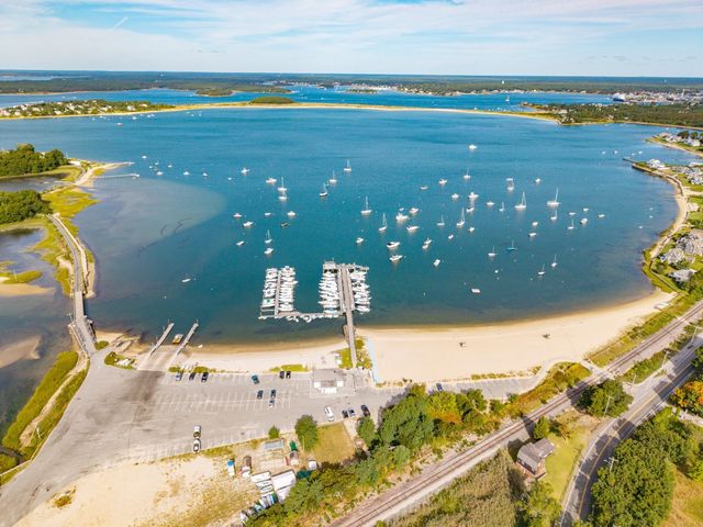 451 County Rd, Bourne, MA 02559
