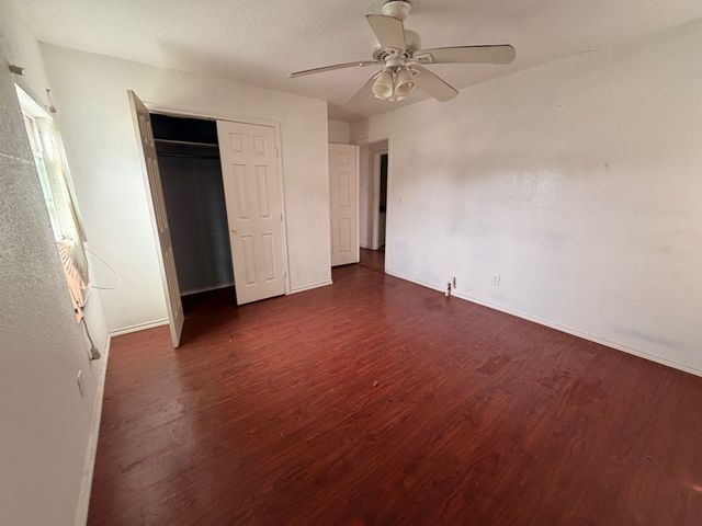 1720 E Arlington Avenue, Fort Worth, TX 76104