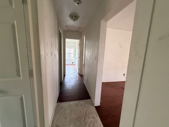 1720 E Arlington Avenue, Fort Worth, TX 76104