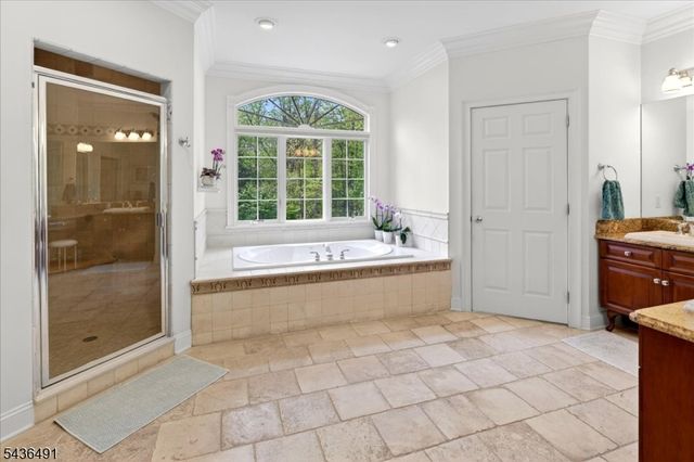 3 Raymond Ln, Montgomery Twp., NJ 08502