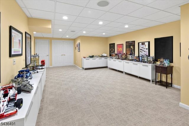 3 Raymond Ln, Montgomery Twp., NJ 08502