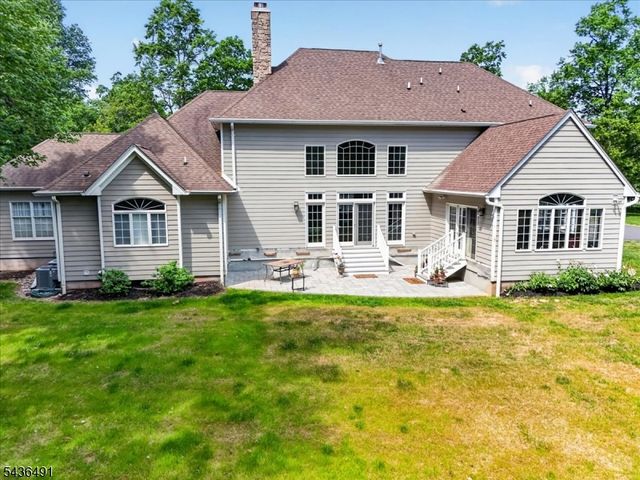3 Raymond Ln, Montgomery Twp., NJ 08502