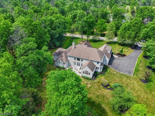 3 Raymond Ln, Montgomery Twp., NJ 08502