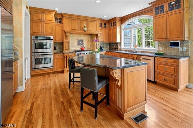 3 Raymond Ln, Montgomery Twp., NJ 08502