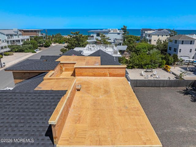 2 E 79th Street, Harvey Cedars, NJ 08008