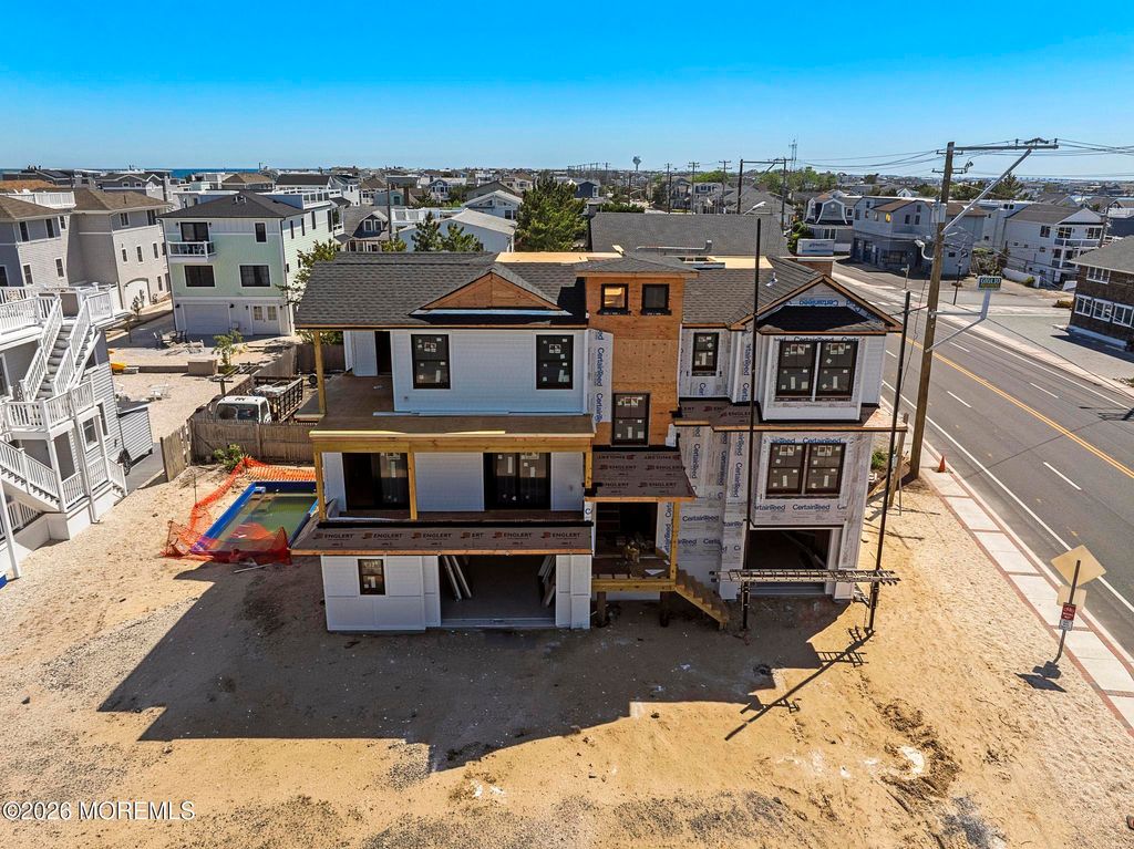 2 E 79th Street, Harvey Cedars, NJ 08008