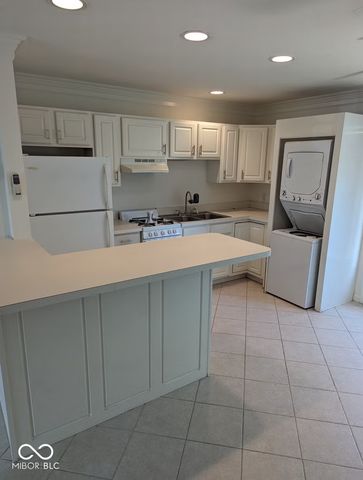 6104 Hillside Avenue, Indianapolis, IN 46220