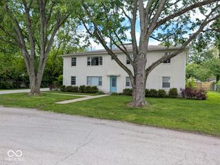 6104 Hillside Avenue, Indianapolis, IN 46220